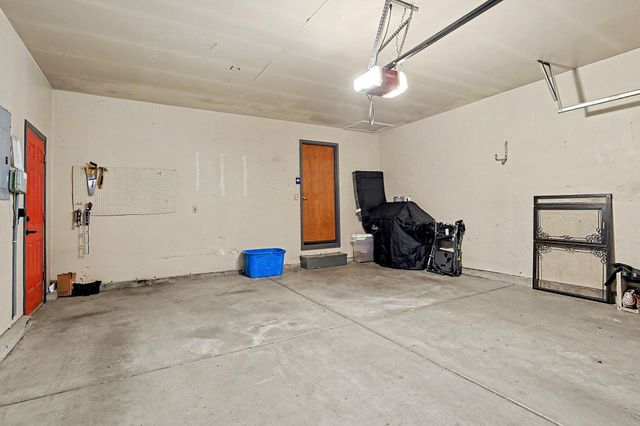 2425 N Amarado St, Wichita, KS 67205