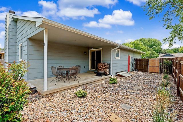 2425 N Amarado St, Wichita, KS 67205