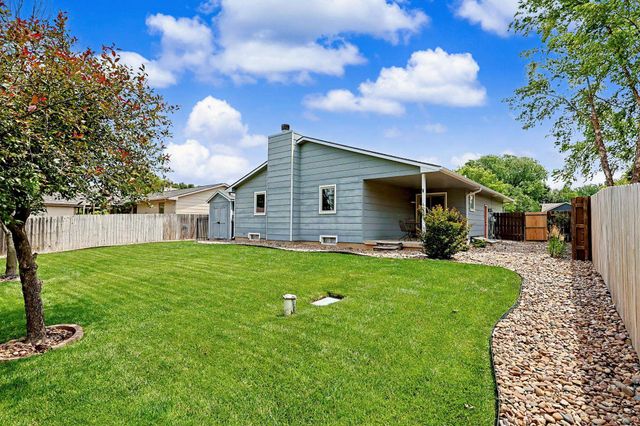 2425 N Amarado St, Wichita, KS 67205