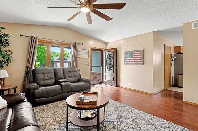 2425 N Amarado St, Wichita, KS 67205