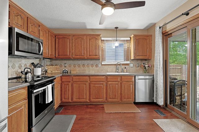 2425 N Amarado St, Wichita, KS 67205