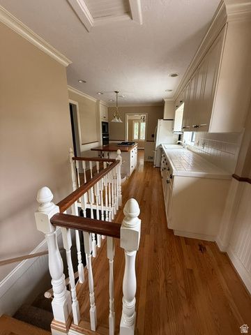 2181 E ARBOR LN, Holladay, UT 84117