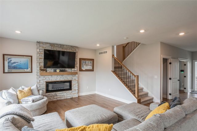 2920 Oak Street, Norwalk, IA 50211