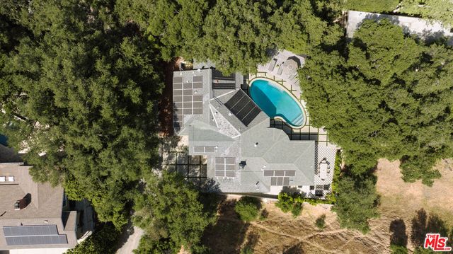 16822 Escalon Drive, Encino, CA 91436