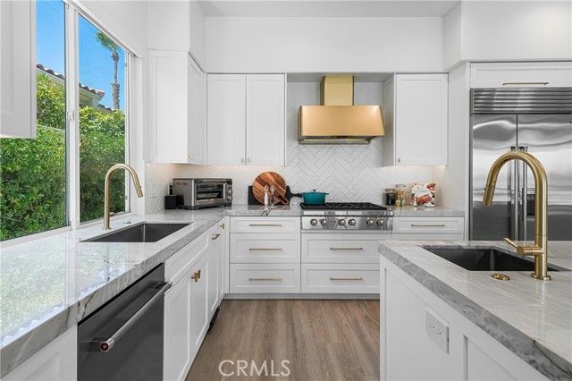 741 Mission Creek Drive, Palm Desert, CA 92211