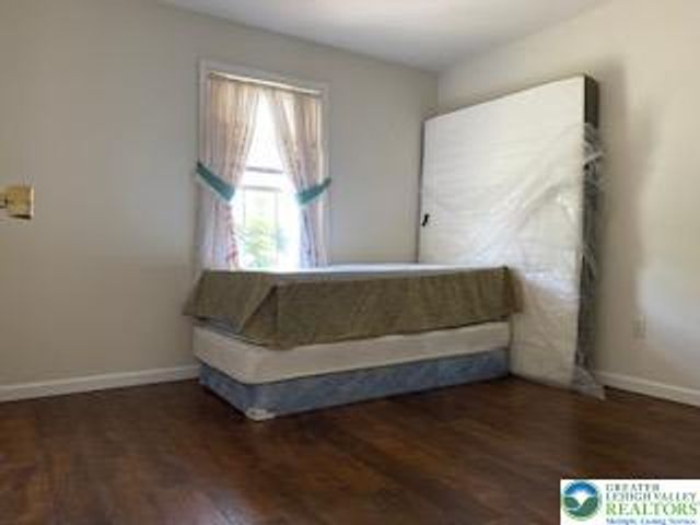 6672 Pioneer Drive, Lower Macungie Twp, PA 18062