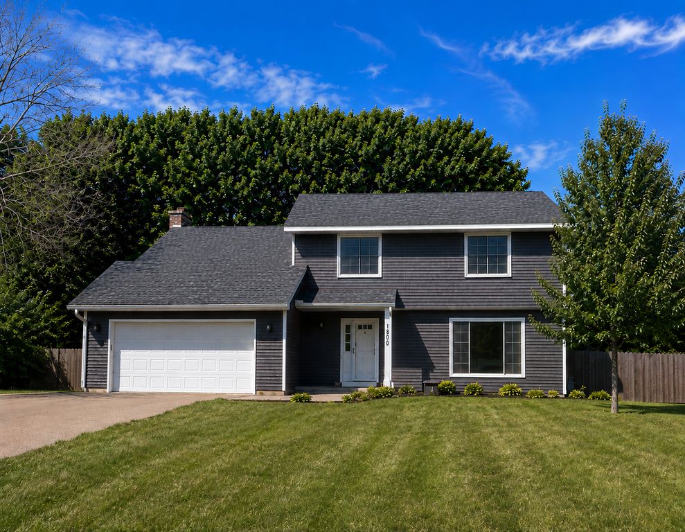 1800 James Court, Burnsville, MN 55337 — exterior