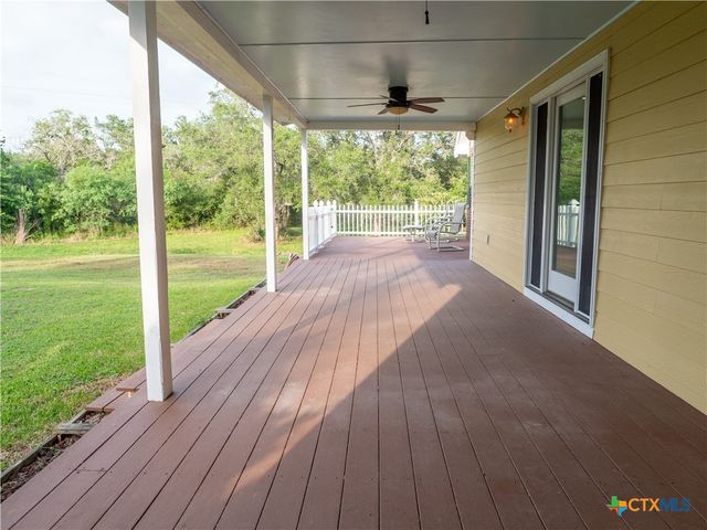 403 Oakside Drive, Victoria, TX 77905