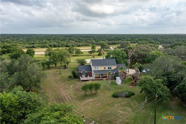 403 Oakside Drive, Victoria, TX 77905