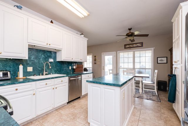 7601 Olive Hill Drive, Mabelvale, AR 72103