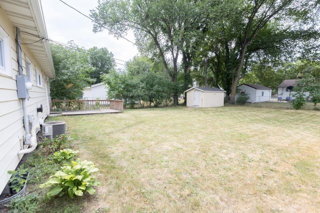 1017 18th Street S, Fargo, ND 58103