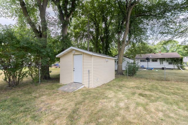 1017 18th Street S, Fargo, ND 58103