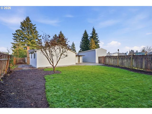 3870 Se WALNUT St, Hillsboro, OR 97123