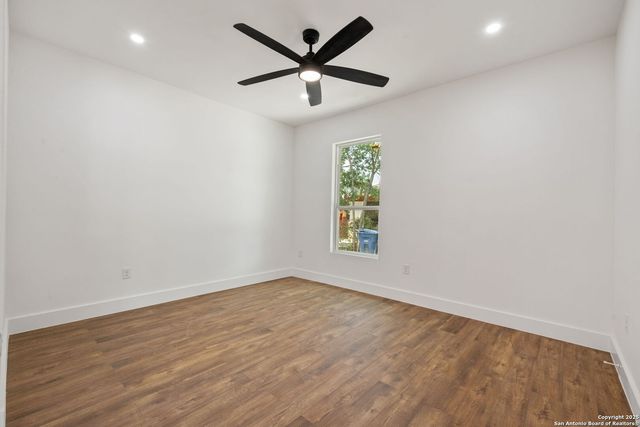 101 New York, San Antonio, TX 78214