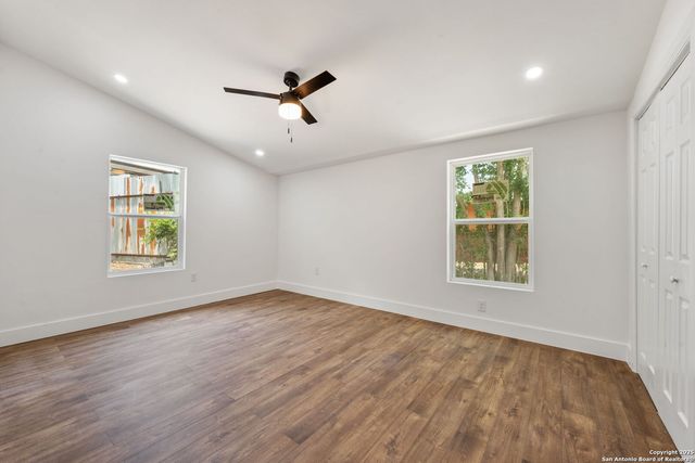 101 New York, San Antonio, TX 78214