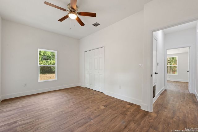 101 New York, San Antonio, TX 78214