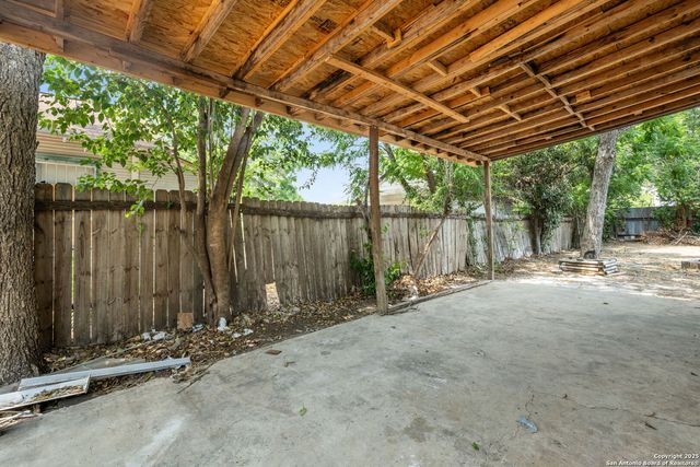 101 New York, San Antonio, TX 78214