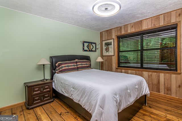 416 Mill Stone Mountain Lane, Blue Ridge, GA 30513