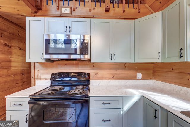 416 Mill Stone Mountain Lane, Blue Ridge, GA 30513