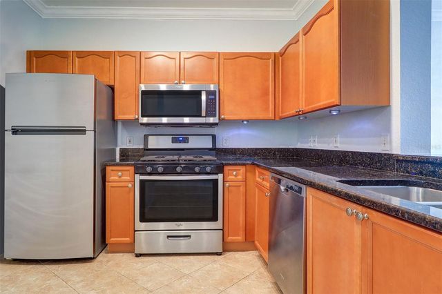 2722 VIA TIVOLI 422B, Clearwater, FL 33764