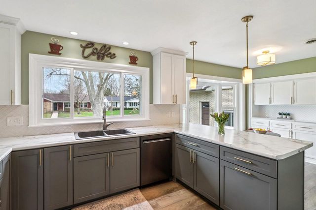738 Fairway Lane, Jefferson, WI 53549
