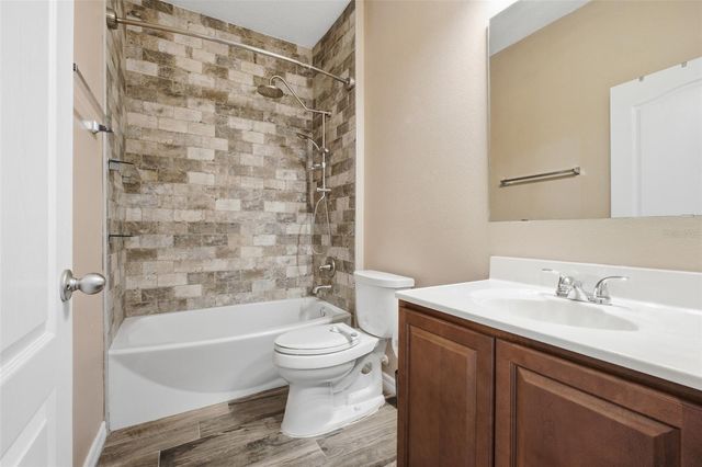 202 COLONIAL PINE LANE, Minneola, FL 34715