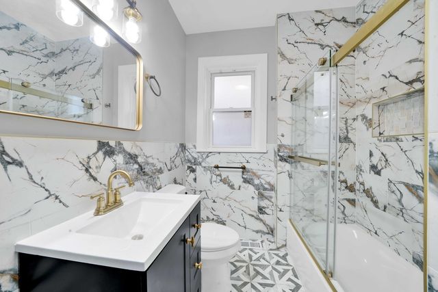 41 W 14th Place 1, Chicago Heights, IL 60411