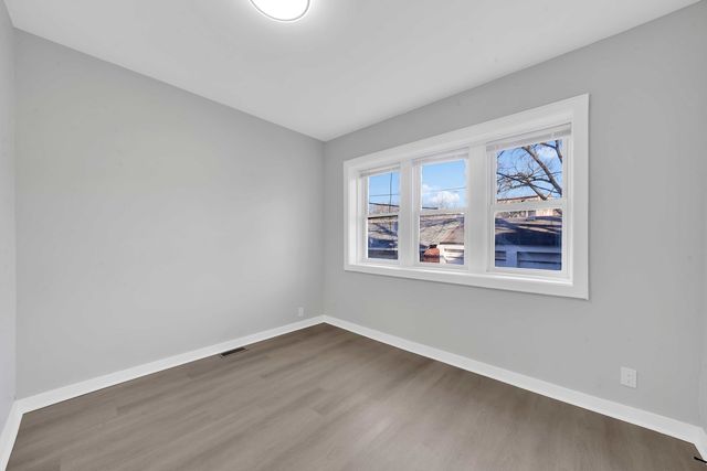 41 W 14th Place 1, Chicago Heights, IL 60411