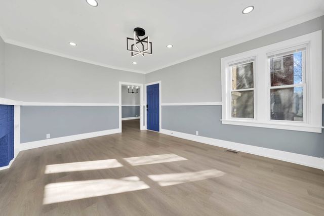 41 W 14th Place 1, Chicago Heights, IL 60411