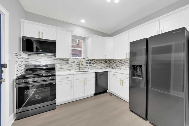 41 W 14th Place 1, Chicago Heights, IL 60411