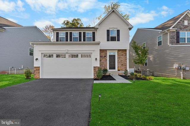 58 OAKWOOD BLVD, Hampton, NJ 08827