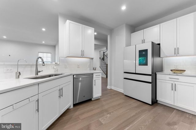 58 OAKWOOD BLVD, Hampton, NJ 08827