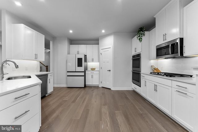 58 OAKWOOD BLVD, Hampton, NJ 08827