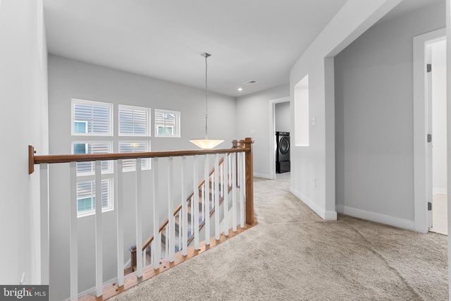 58 OAKWOOD BLVD, Hampton, NJ 08827