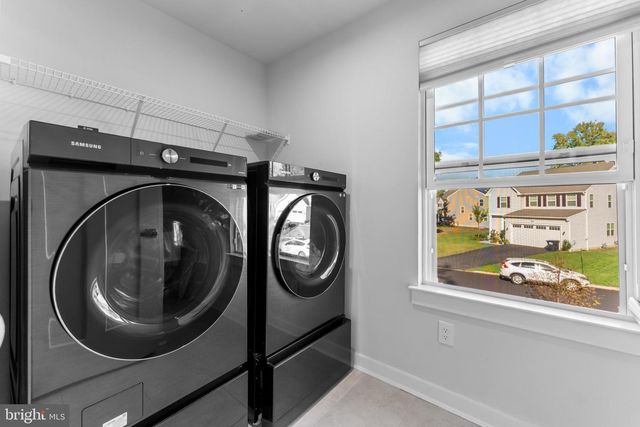 58 OAKWOOD BLVD, Hampton, NJ 08827