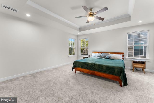 58 OAKWOOD BLVD, Hampton, NJ 08827