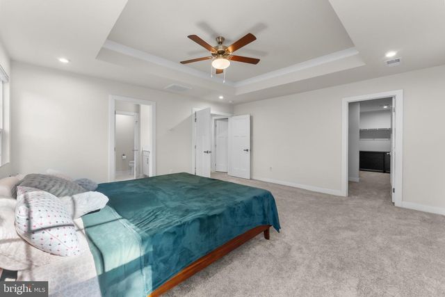 58 OAKWOOD BLVD, Hampton, NJ 08827