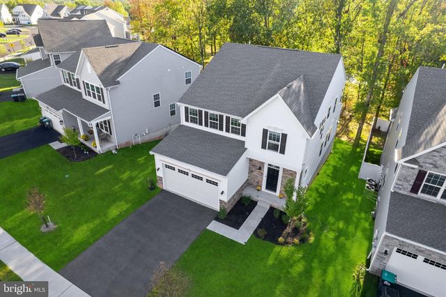 58 OAKWOOD BLVD, Hampton, NJ 08827