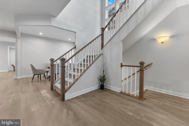 58 OAKWOOD BLVD, Hampton, NJ 08827