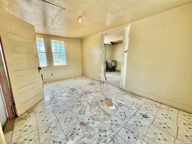 205 rodriguez, Del Rio, TX 78840