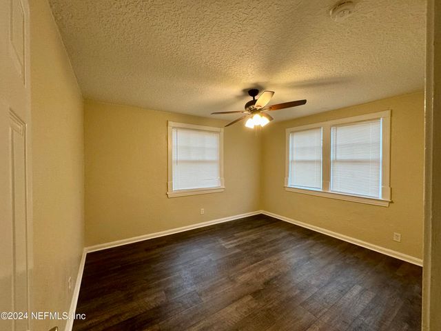 2889 COLLEGE Street 2, Jacksonville, FL 32205