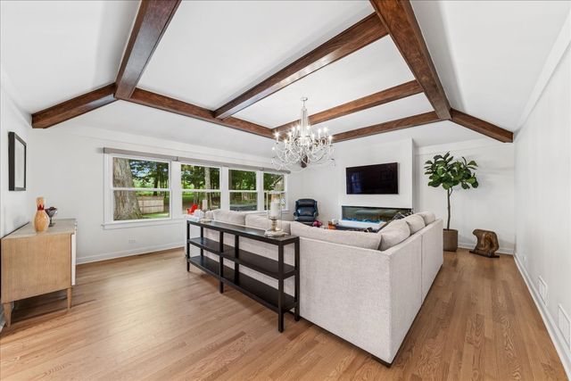 1415 Heatherton Drive, Naperville, IL 60563