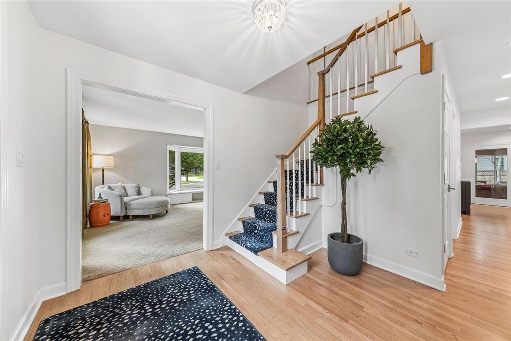 1415 Heatherton Drive, Naperville, IL 60563 — photo 4