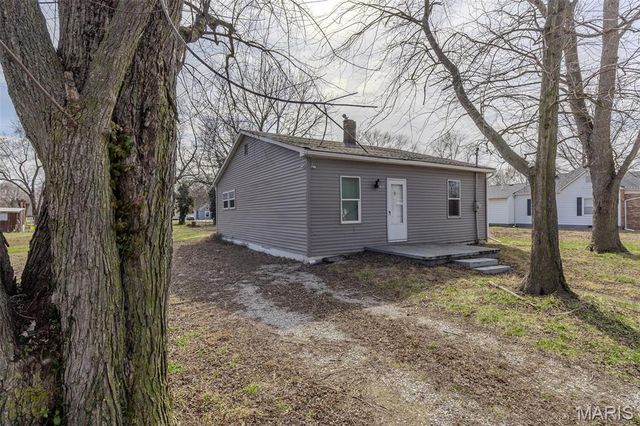 305 Mine Road, Sawyerville, IL 62085