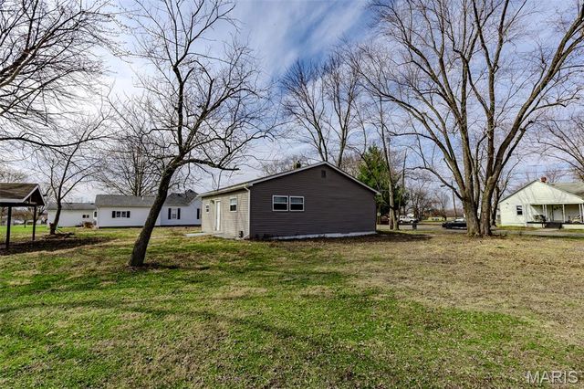 305 Mine Road, Sawyerville, IL 62085