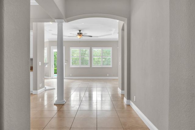 1836 Swinton Dr, Folsom, CA 95630