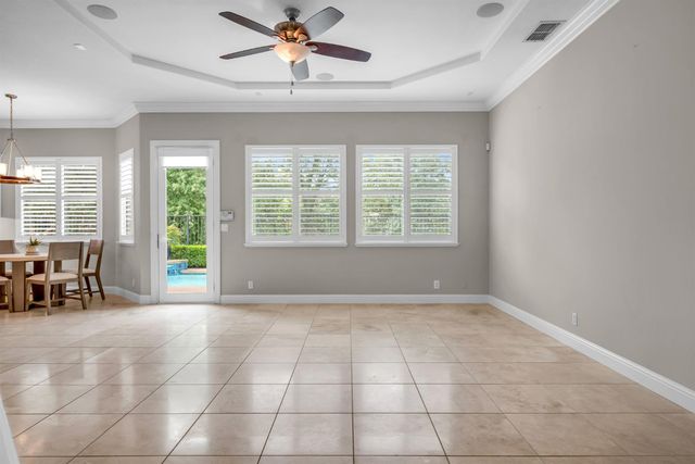 1836 Swinton Dr, Folsom, CA 95630