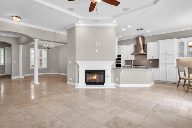 1836 Swinton Dr, Folsom, CA 95630