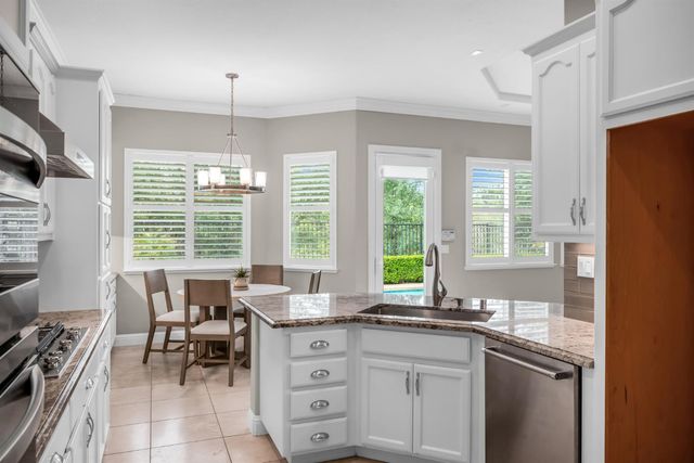 1836 Swinton Dr, Folsom, CA 95630