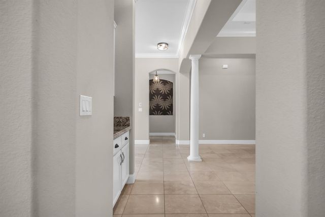 1836 Swinton Dr, Folsom, CA 95630